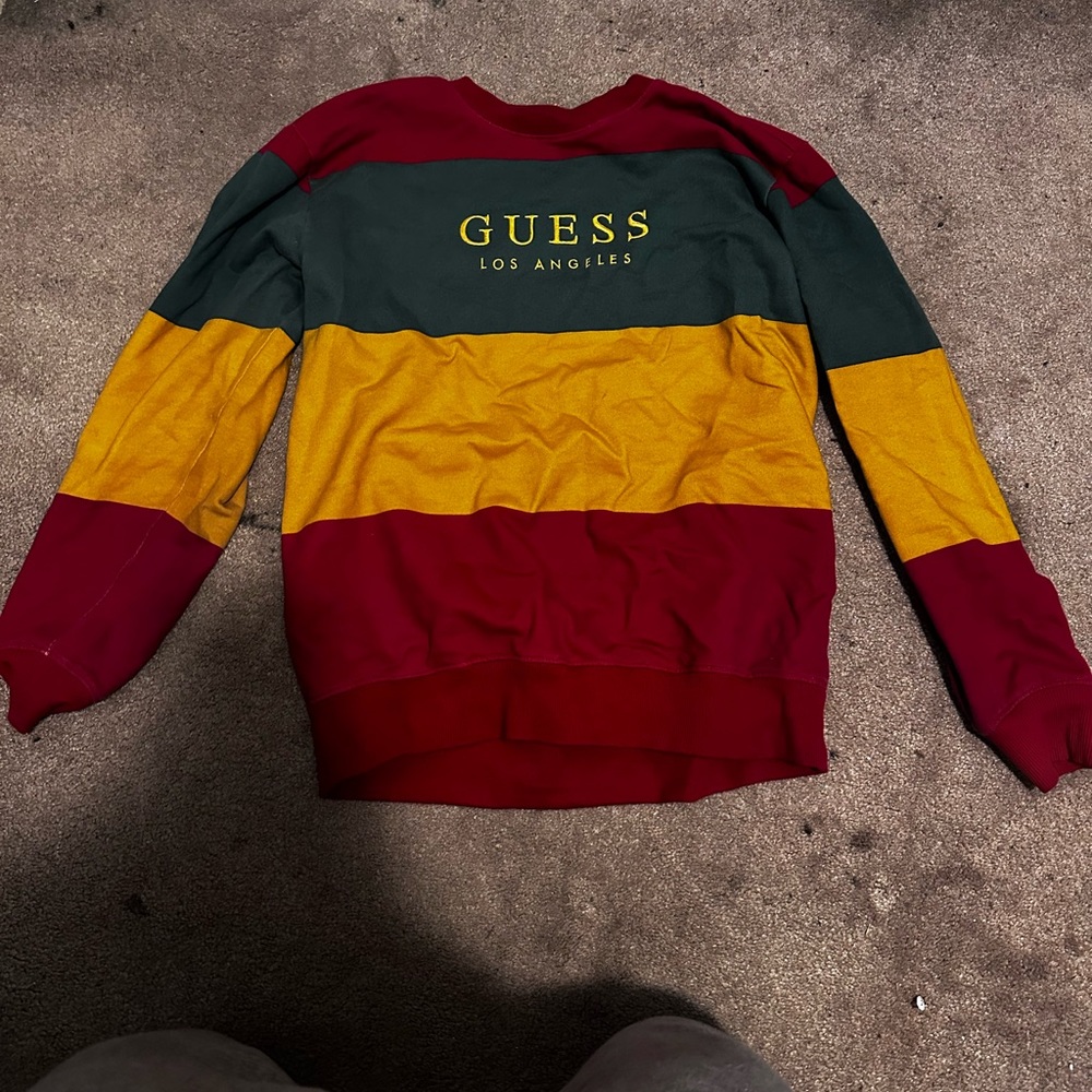 GUESS Sweatshirt